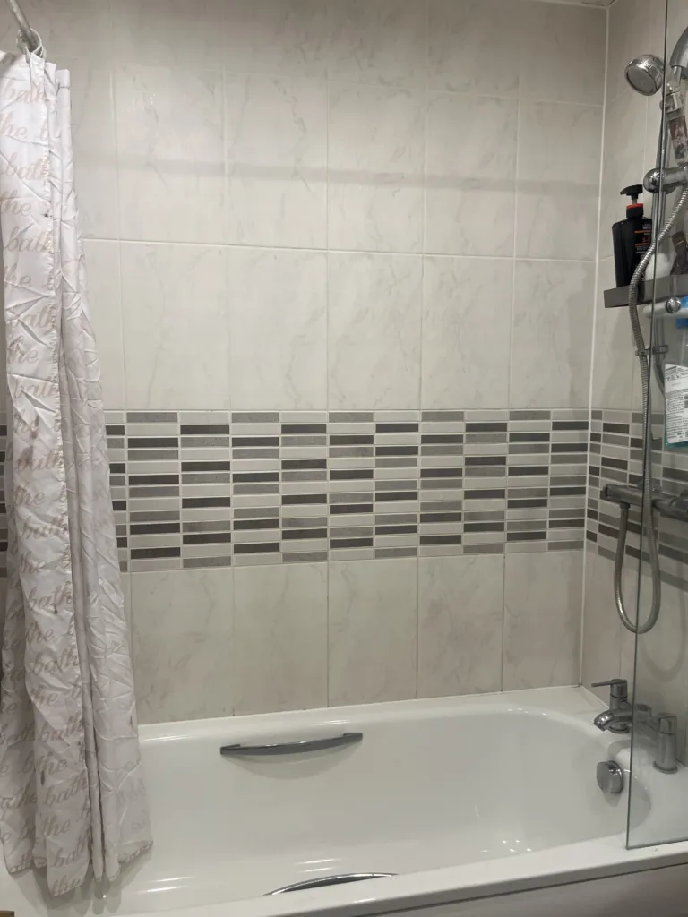 Flat 59 Coppermill Heights, N17 9 Bathroomtoilet 2 IMG 8927 3 768x1024 jpg
