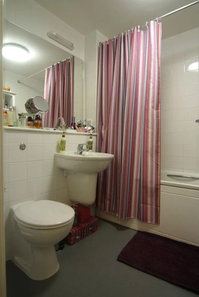 Flat 36 Len Bishop Court, E1W 7 Bathroom jpg