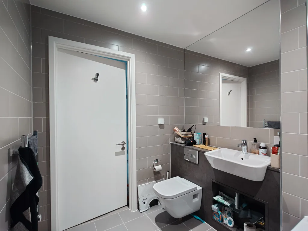 Flat 59 Millstream Tower 13 1024x768 jpg