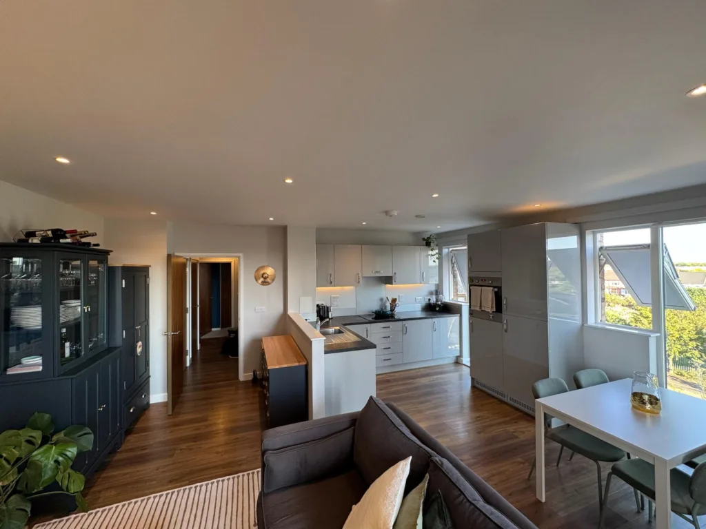 11 Linnet House, E10 4 IMG 6129 1024x768 jpg