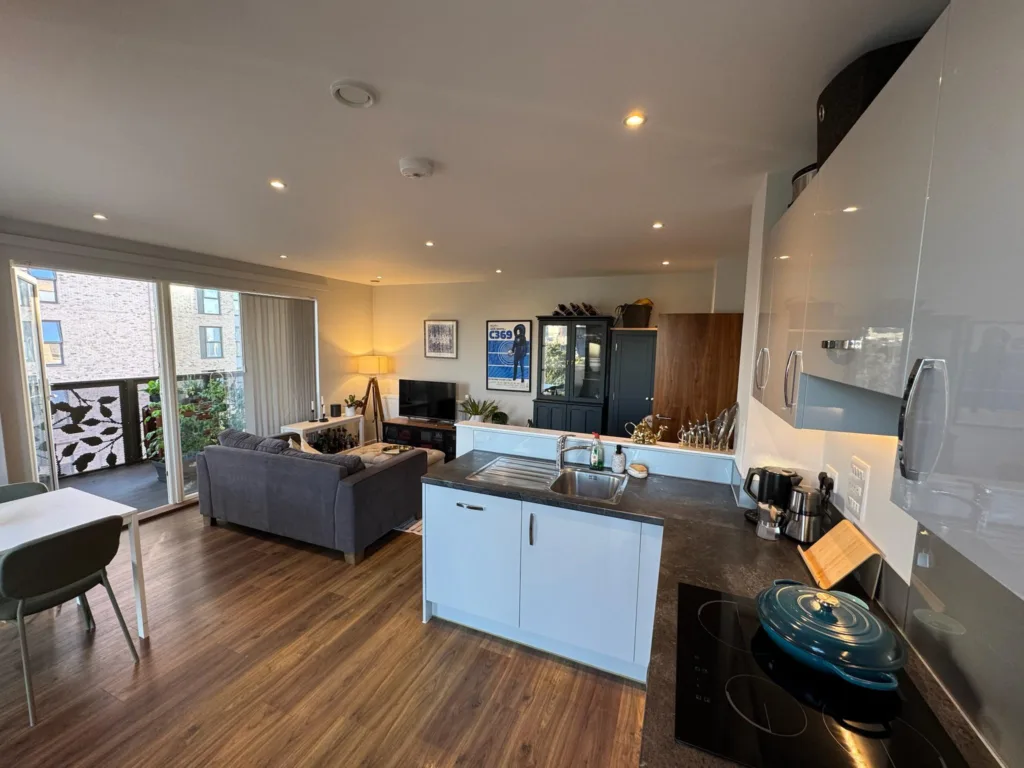 11 Linnet House, E10 8 IMG 6154 1024x768 jpg